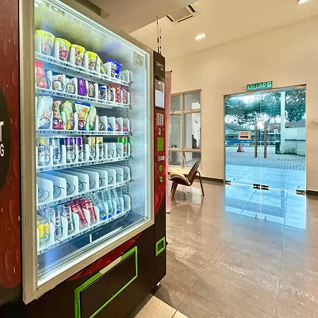 Artsy Homestay In Jb Town Center Near Foodcourt, Malls & Grocery Johor Bahru Exterior photo