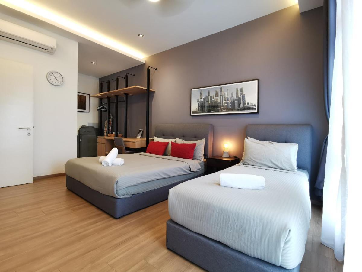 Artsy In Jb Town Center Near Foodcourt, Malls & Grocery Apartment Johor Bahru