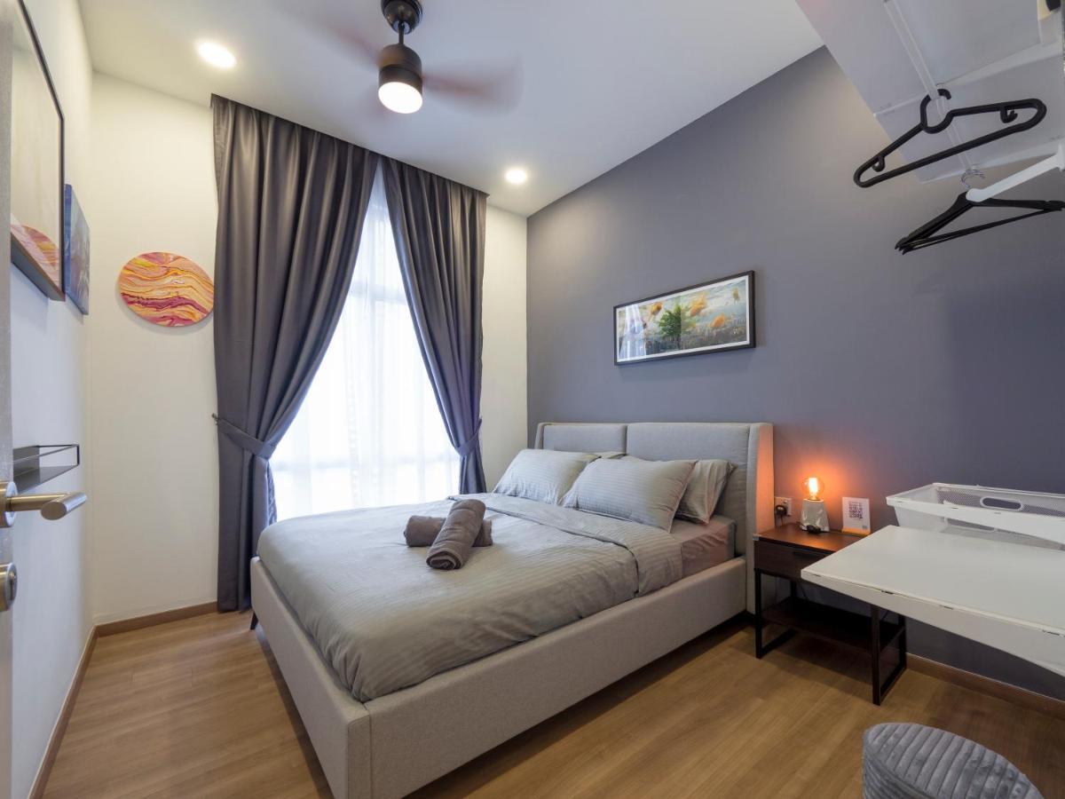 Apartment Artsy In Jb Town Center Near Foodcourt, Malls & Grocery Johor Bahru