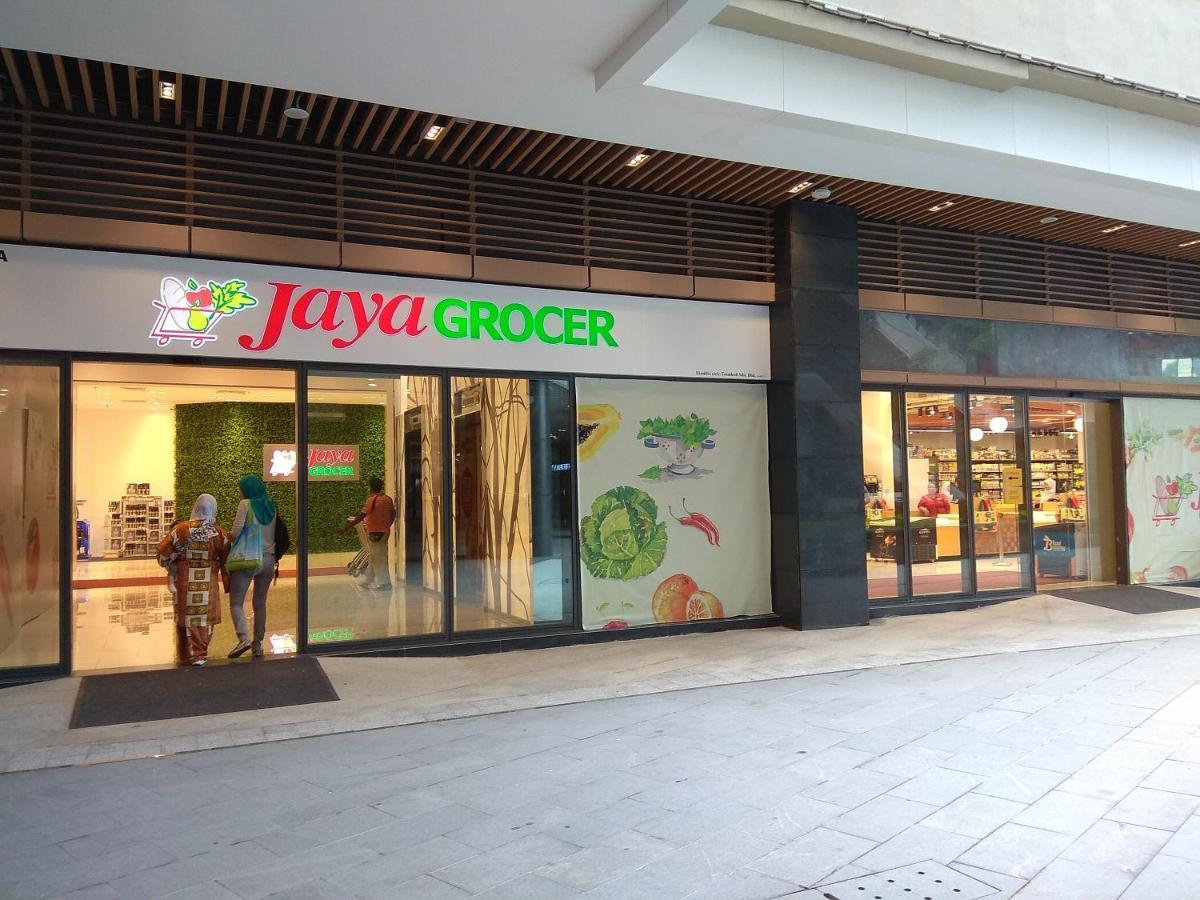 Apartment Artsy In Jb Town Center Near Foodcourt, Malls & Grocery Johor Bahru